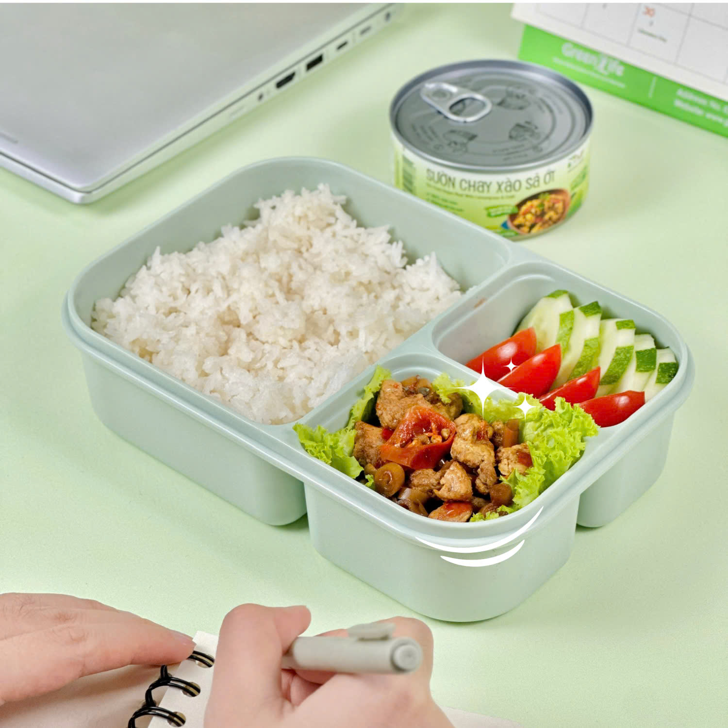 Stir-fried vegen meat with lemongrass and chili 100g