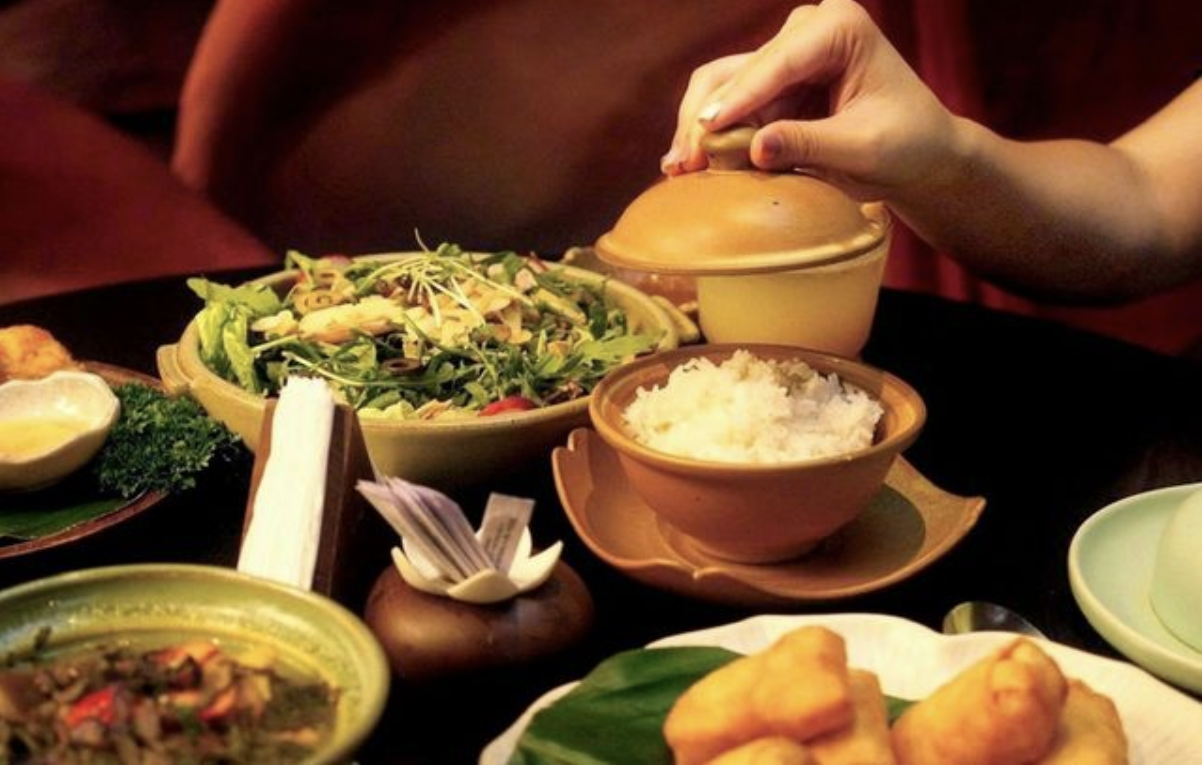 ĂN CHAY CÓ ĐỦ PROTEIN KHÔNG? SỰ THẬT VÀ CÁCH GIẢI QUYẾT CHO NGƯỜI MỚI